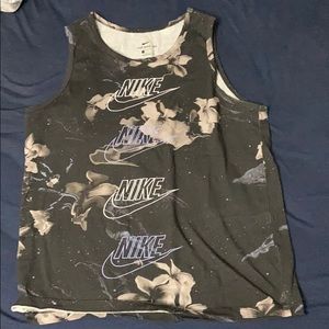 Nike Tank top. Flower design, worn once.